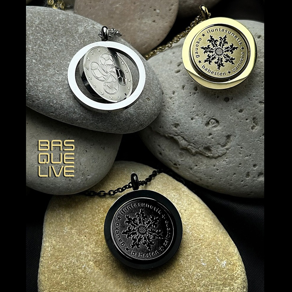 Talismán giratorio Lauburu Eguzkilore 23mm dorado - Imagen 4